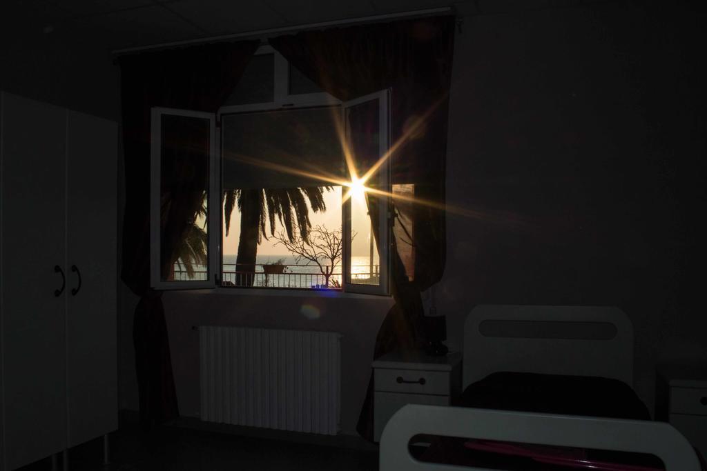 Casa Per Ferie Raggio Di Sole Bed & Breakfast Ceriale Ruang foto
